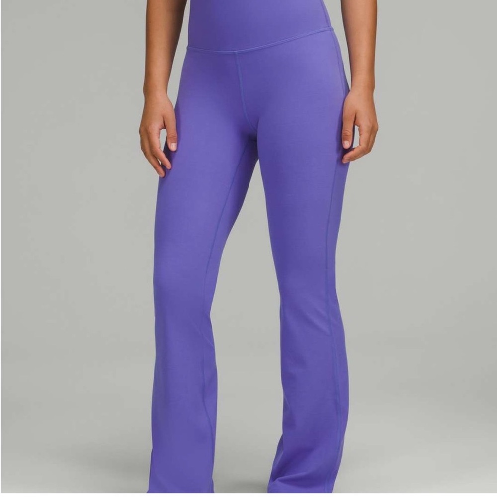 Lululemon Groove Super-High-Rise Flared Pant *Nulu, Charged Indigo, Size 6
